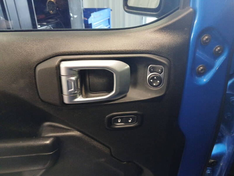 2021 Jeep Gladiator Mojave