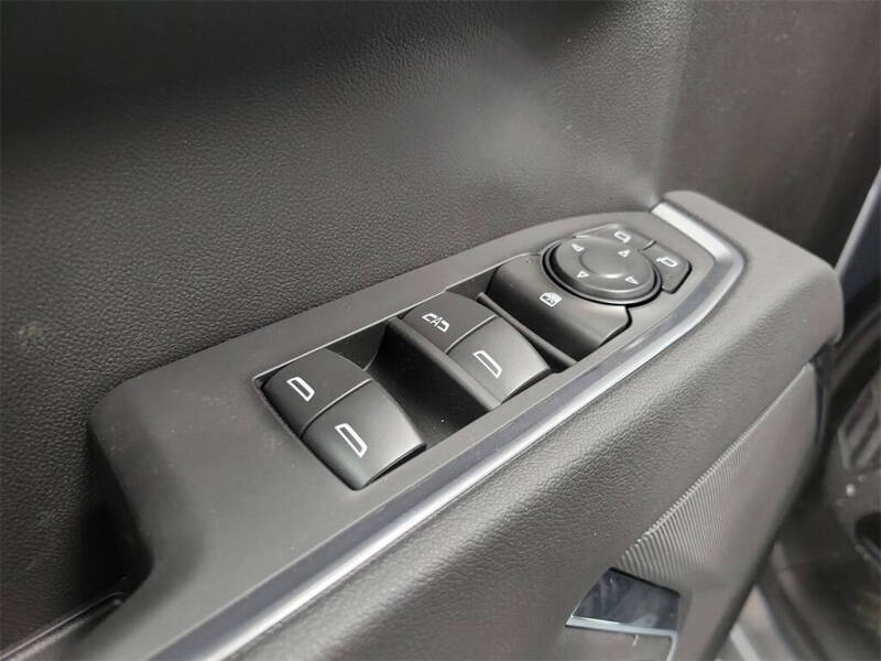 2025 GMC Sierra 1500 Elevation Standard