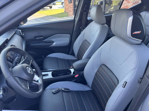 2024 Nissan Kicks SR