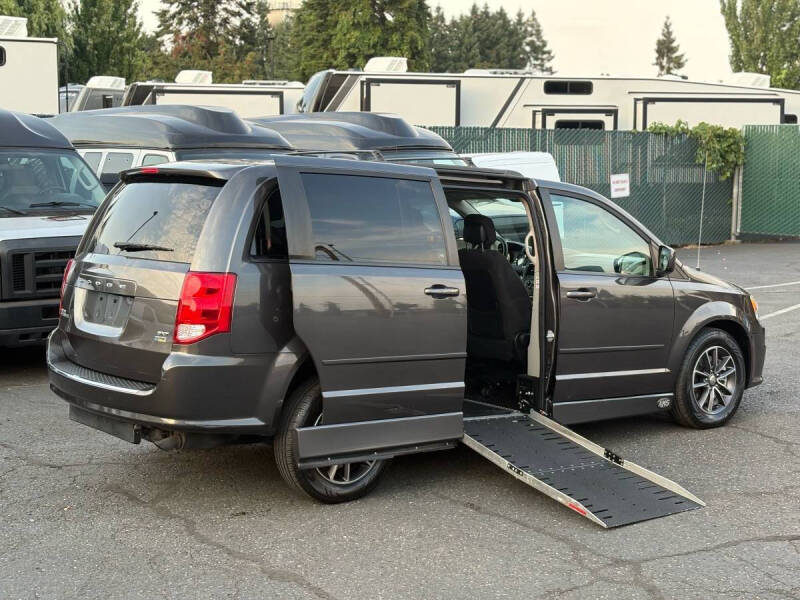 2015 Dodge Grand Caravan SXT Plus
