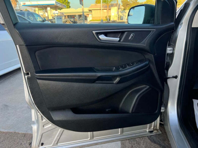 2017 Ford Edge SE