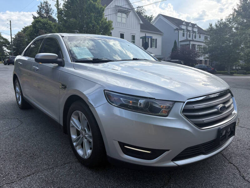 2016 Ford Taurus SEL