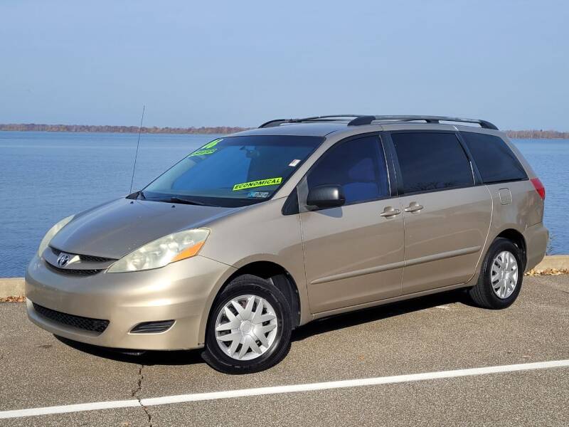 2006 Toyota Sienna for sale at Liberty Auto Sales in Erie PA