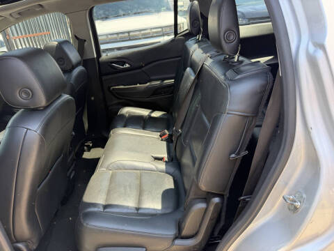 2017 GMC Acadia SLT-1
