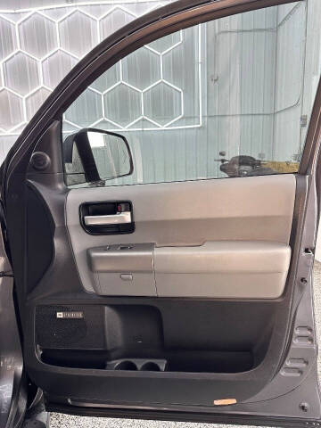 2014 Toyota Sequoia Limited