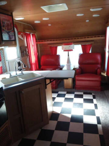 2018 Riverside 290rl Retro