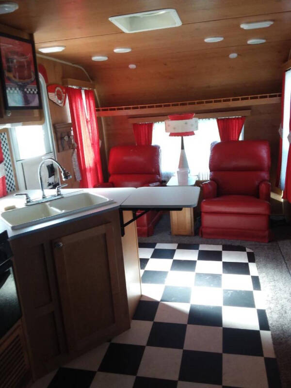 2018 Riverside 290rl Retro