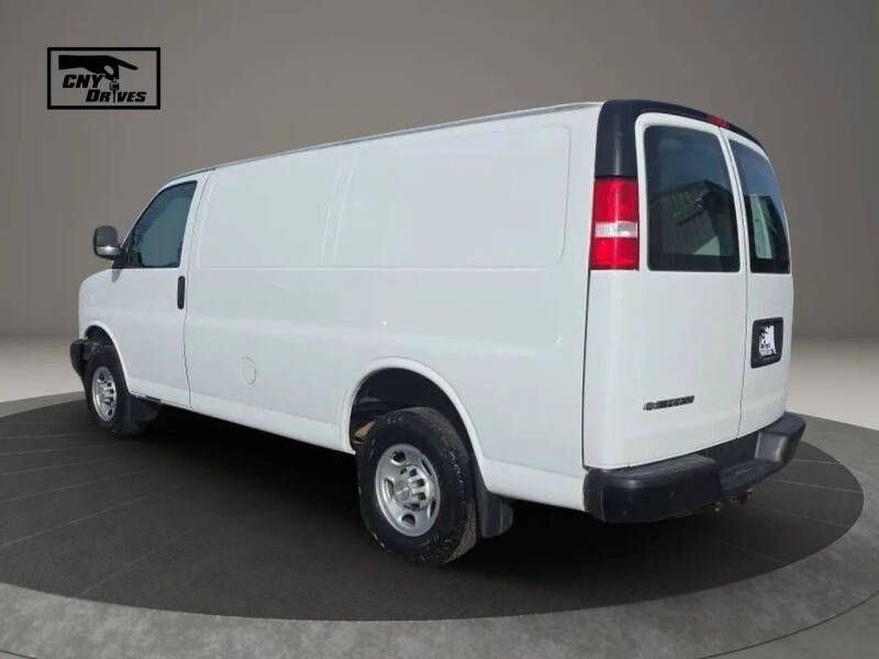 2022 Chevrolet Express 3500