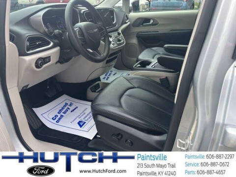 2024 Chrysler Pacifica Touring L