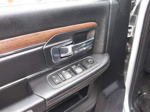 2016 RAM 1500 Laramie