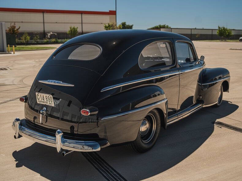 1947 Ford Super Deluxe