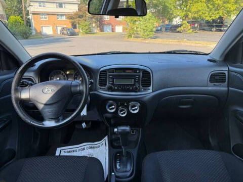 2007 Hyundai Accent SE