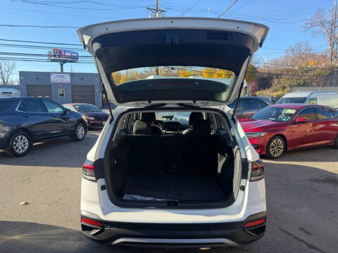 2025 Volkswagen Taos S 4Motion