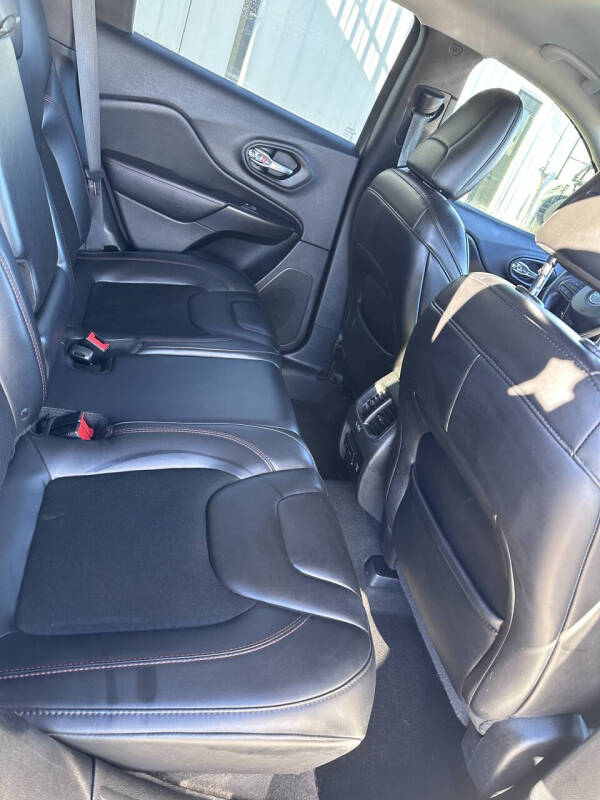 2019 Jeep Cherokee Trailhawk