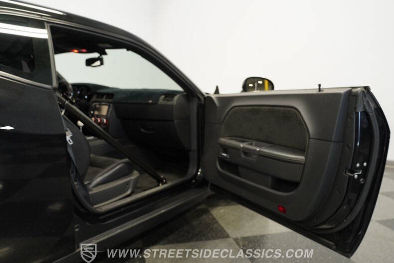 2010 Dodge Challenger SRT8