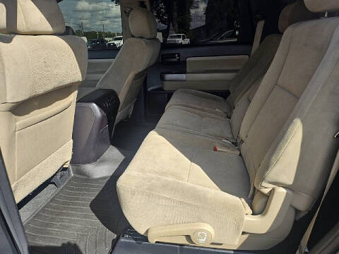 2017 Toyota Sequoia SR5