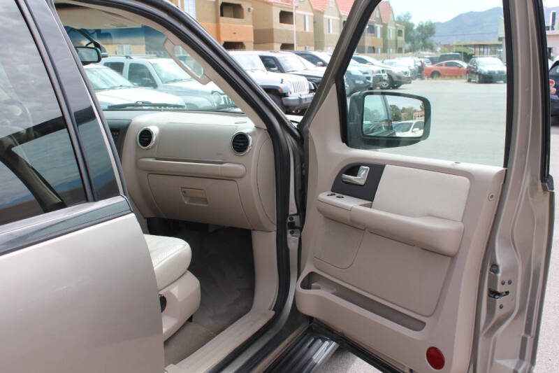 2003 Ford Expedition XLT