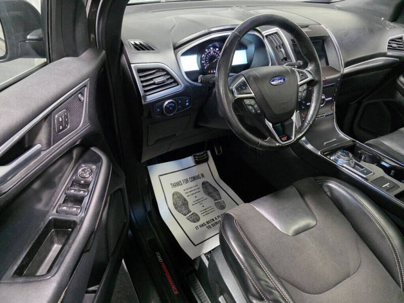 2019 Ford Edge ST