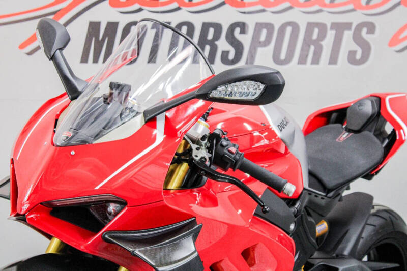 2020 Ducati Panigale V4 R