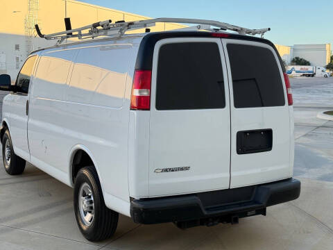 2019 Chevrolet Express 2500
