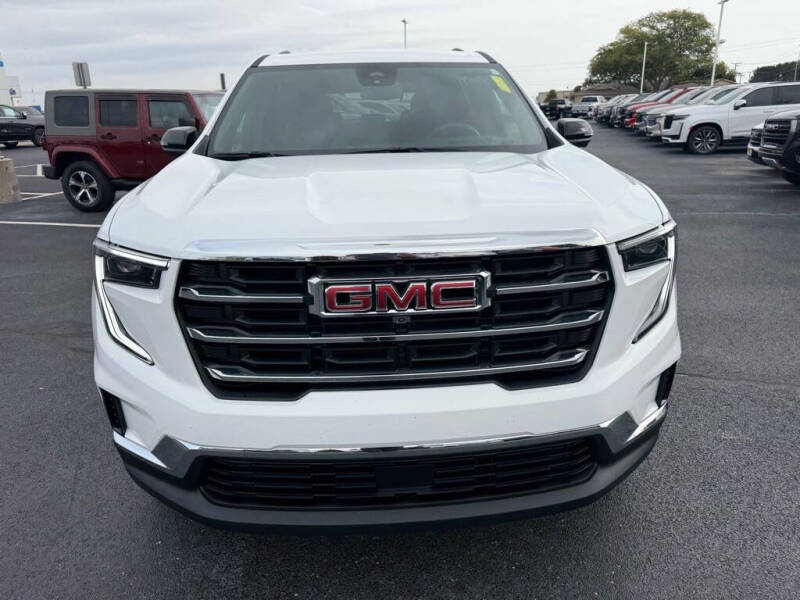 2025 GMC Acadia Elevation