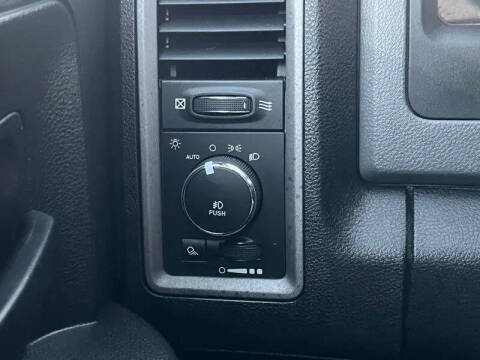 2017 RAM 1500 Express