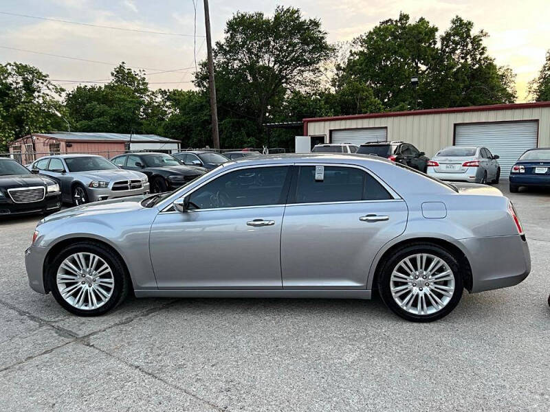 2011 Chrysler 300 C
