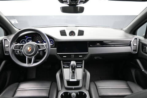 2023 Porsche Cayenne