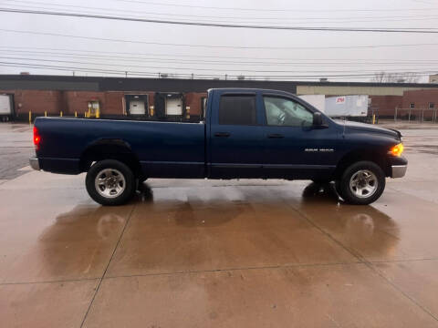 2003 Dodge Ram 1500 for sale at Enterprise Ave Auto Sales in Cleveland OH