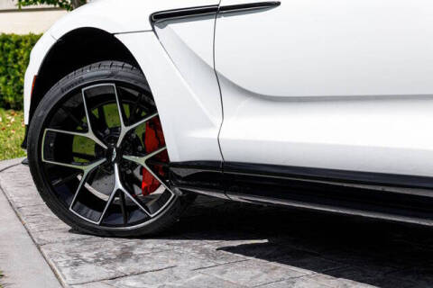 2025 Aston Martin DBX 707