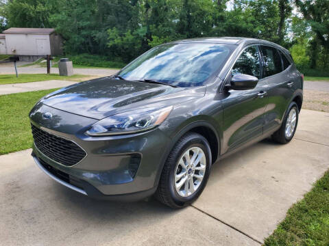 2020 Ford Escape for sale at COOP'S AFFORDABLE AUTOS LLC in Otsego MI