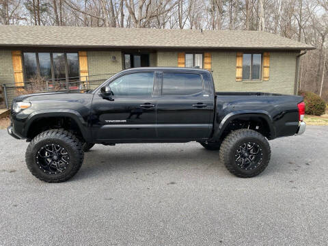 2017 Toyota Tacoma for sale at Orange Bear Motors in Landrum SC