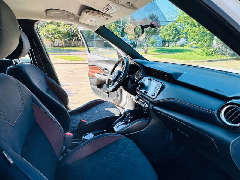 2018 Nissan Kicks SR