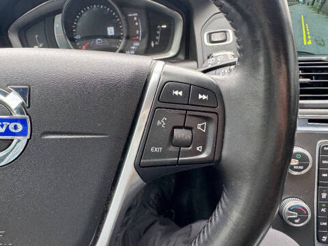2016 Volvo XC60 T6 Drive-E Platinum