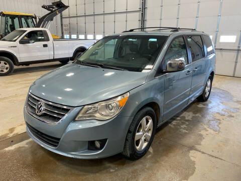 2009 Volkswagen Routan for sale at RDJ Auto Sales in Kerkhoven MN