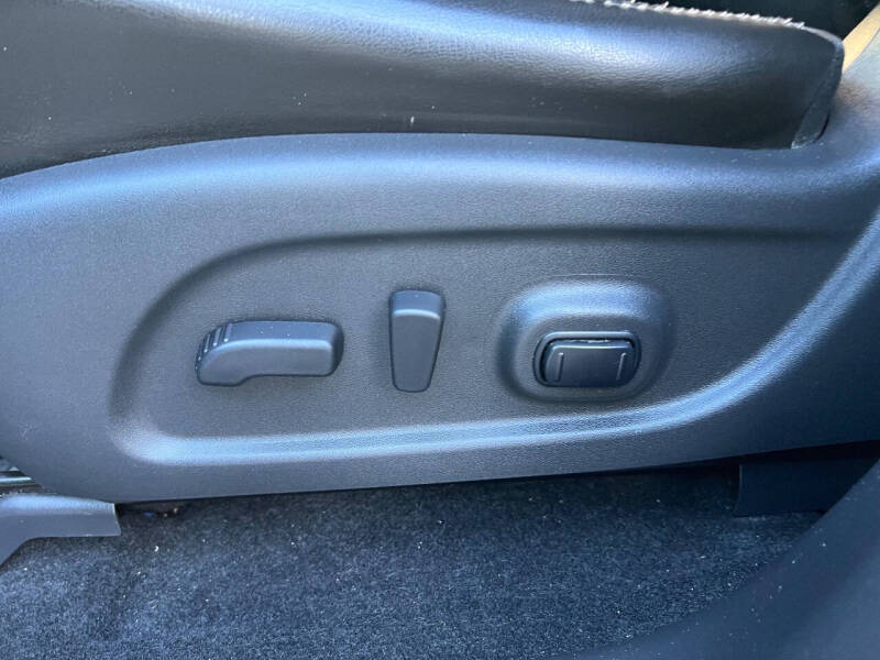 2014 Nissan Pathfinder SL