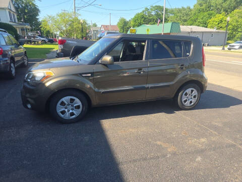 2013 Kia Soul for sale at Maximum Auto Group II INC in Cortland OH