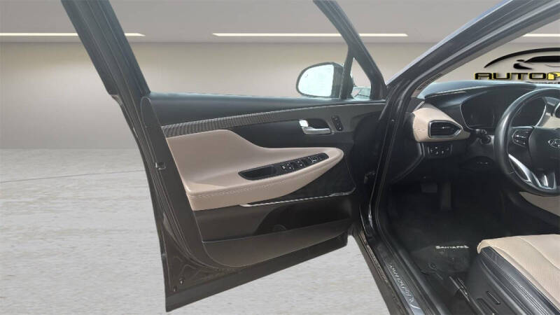 2019 Hyundai Santa Fe Ultimate 2.4L