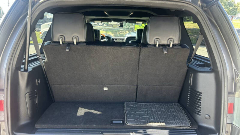 2017 Lincoln Navigator Select