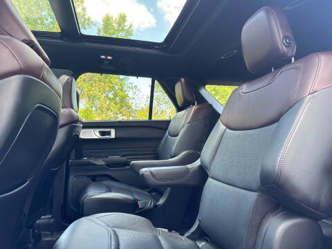 2020 Ford Explorer Platinum