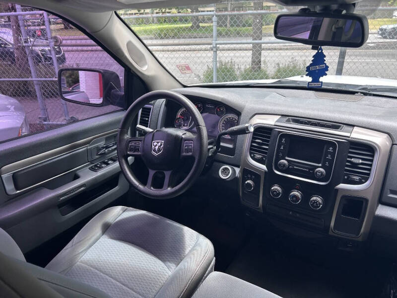 2013 RAM 1500 SLT