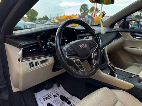 2018 Cadillac XT5 Premium Luxury