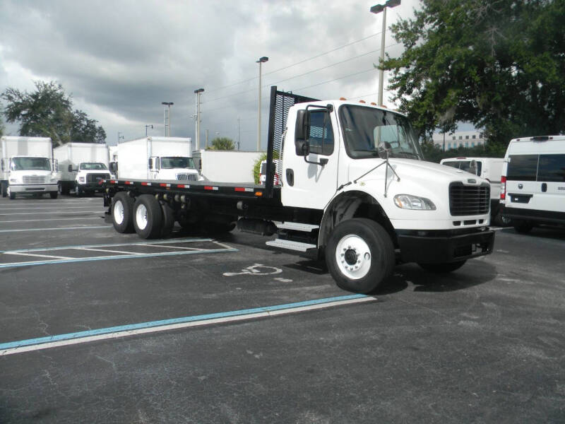 2017 Freightliner M2 106