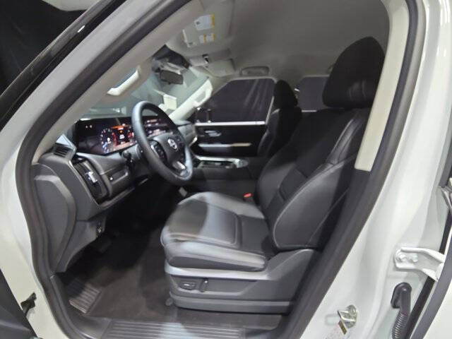 2025 Nissan Armada SV