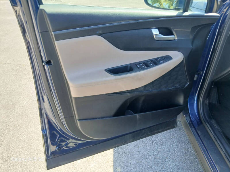 2023 Hyundai Santa Fe SE
