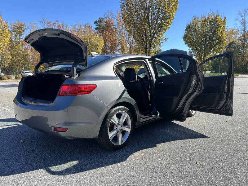 2013 Acura ILX 2.0L w/Tech
