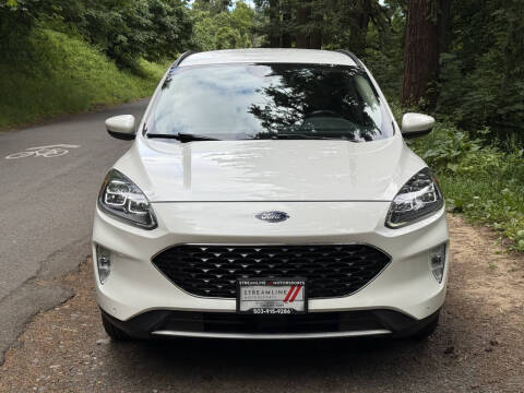2020 Ford Escape Titanium