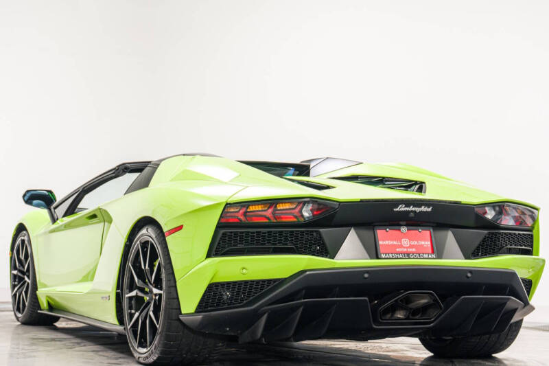 2019 Lamborghini Aventador LP 740-4 S