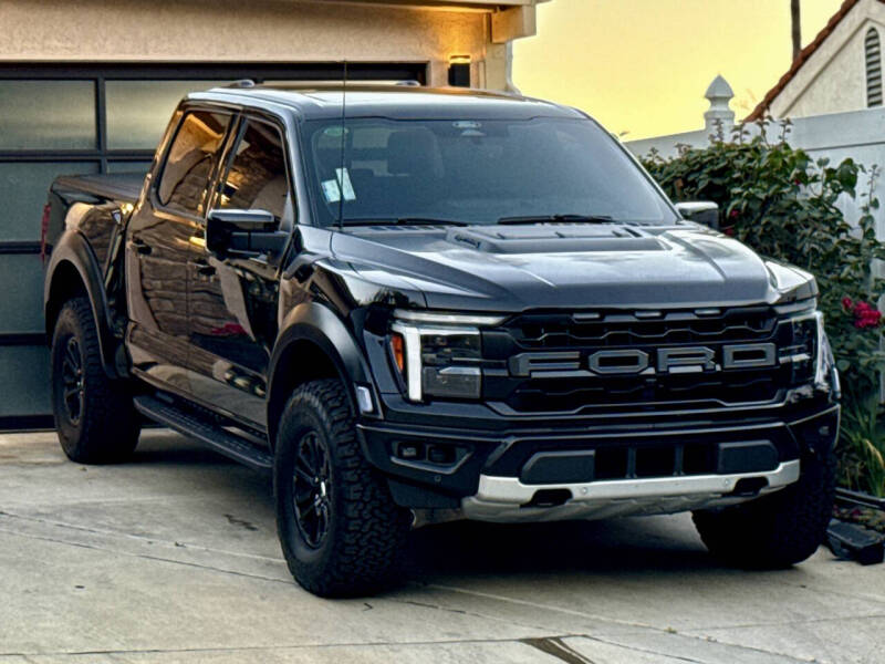 2025 Ford F-150 Raptor's photo