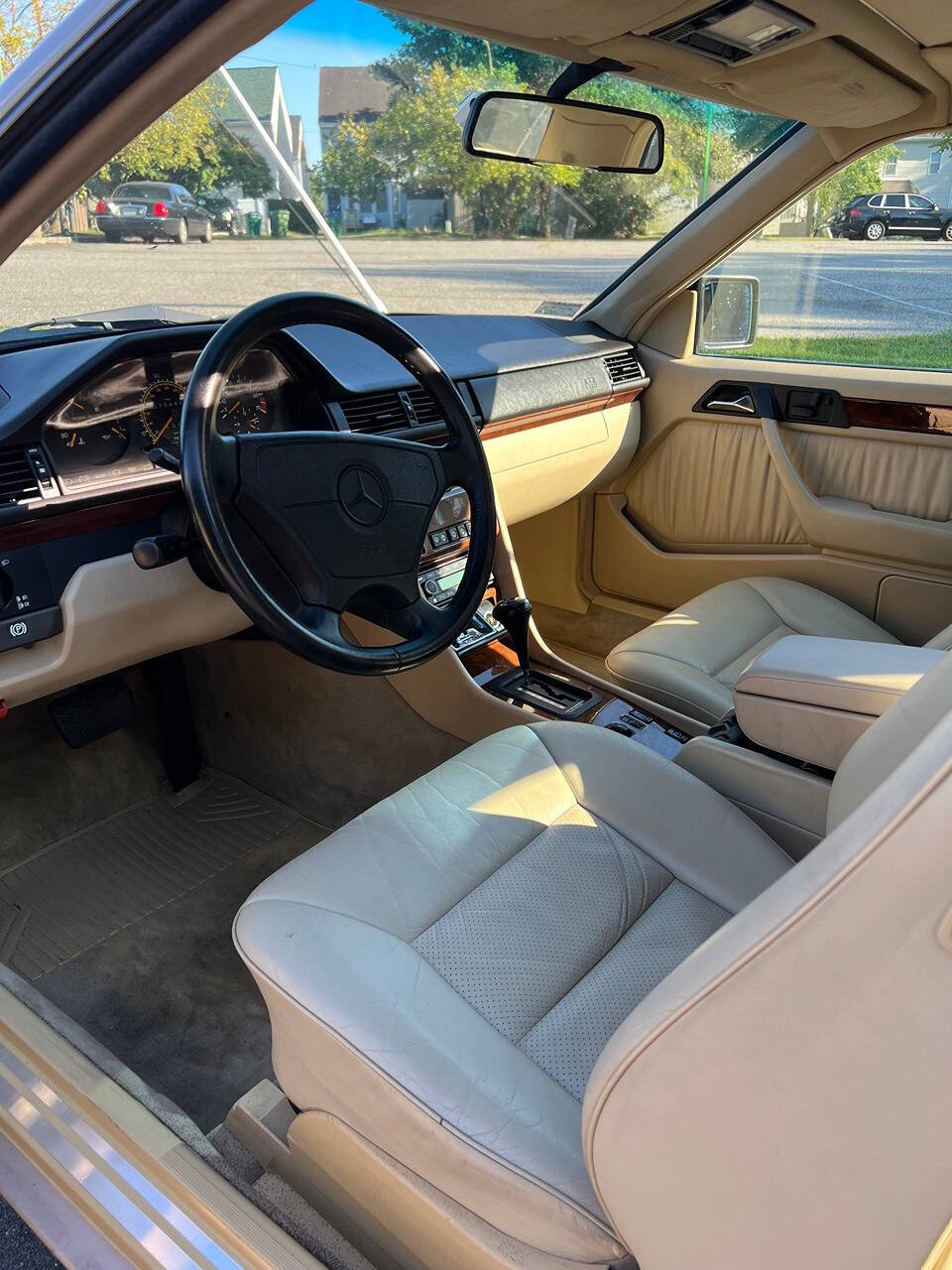 1993 Mercedes-Benz 300-Class for sale at P7 AUTO FIRM in Richmond, VA